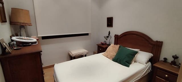 2 makuuhuone Huoneisto myytävänä paikassa Puerto Deportivo, Torrevieja - 148 900 € (Ref: 9407978)