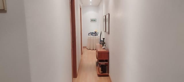 2 makuuhuone Huoneisto myytävänä paikassa Puerto Deportivo, Torrevieja - 148 900 € (Ref: 9407978)