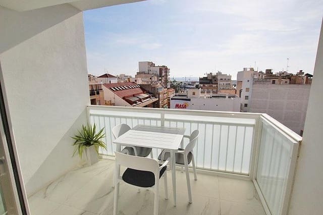 2 Zimmer Apartment zu verkaufen in Centro - Muelle Pesquero, Torrevieja - 239.000 € (Ref: 9407979)