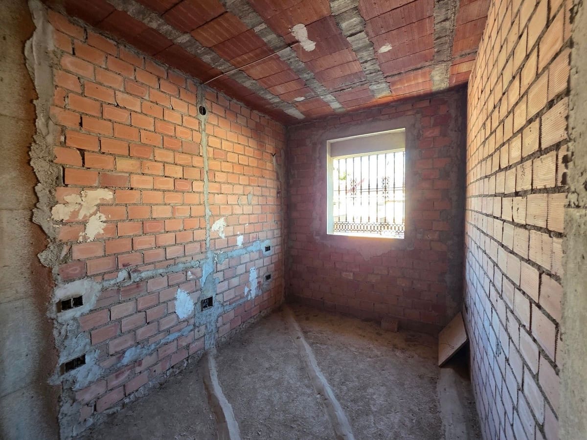 5 soveværelse Byhus til salg i Fuengirola med garage - € 530.000 (Ref: 9409263)