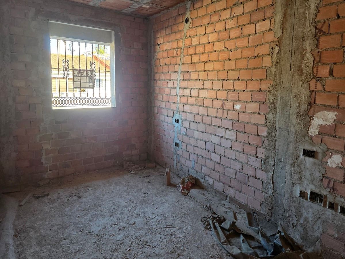 5 soveværelse Byhus til salg i Fuengirola med garage - € 530.000 (Ref: 9409263)