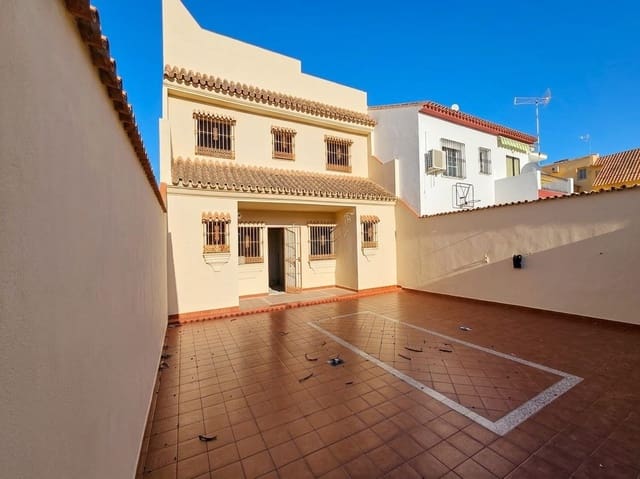 5 slaapkamer Huis te koop in Los Boliches , Fuengirola met zwembad garage - € 530.000 (Ref: 9409263)
