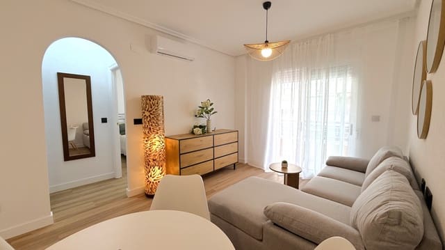 2 soveværelse Lejlighed til salg i Puerto Deportivo, Torrevieja - € 169.000 (Ref: 9410252)