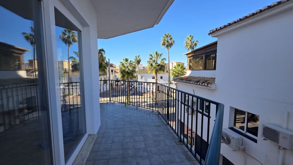 2 sovrum Lägenhet till salu i Fuengirola med garage - 520 000 € (Ref: 9410848)