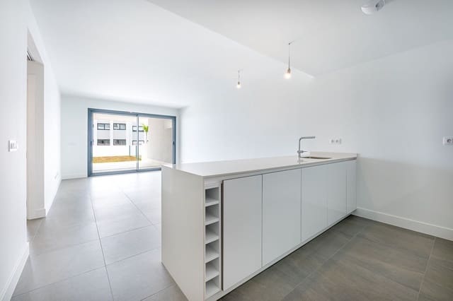 2 chambre Appartement à vendre à Alcorrín, Manilva avec piscine garage - 390 000 € (Ref: 9410851)