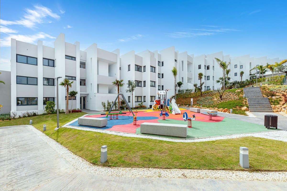 2 chambre Appartement à vendre à Manilva avec piscine garage - 390 000 € (Ref: 9410851)