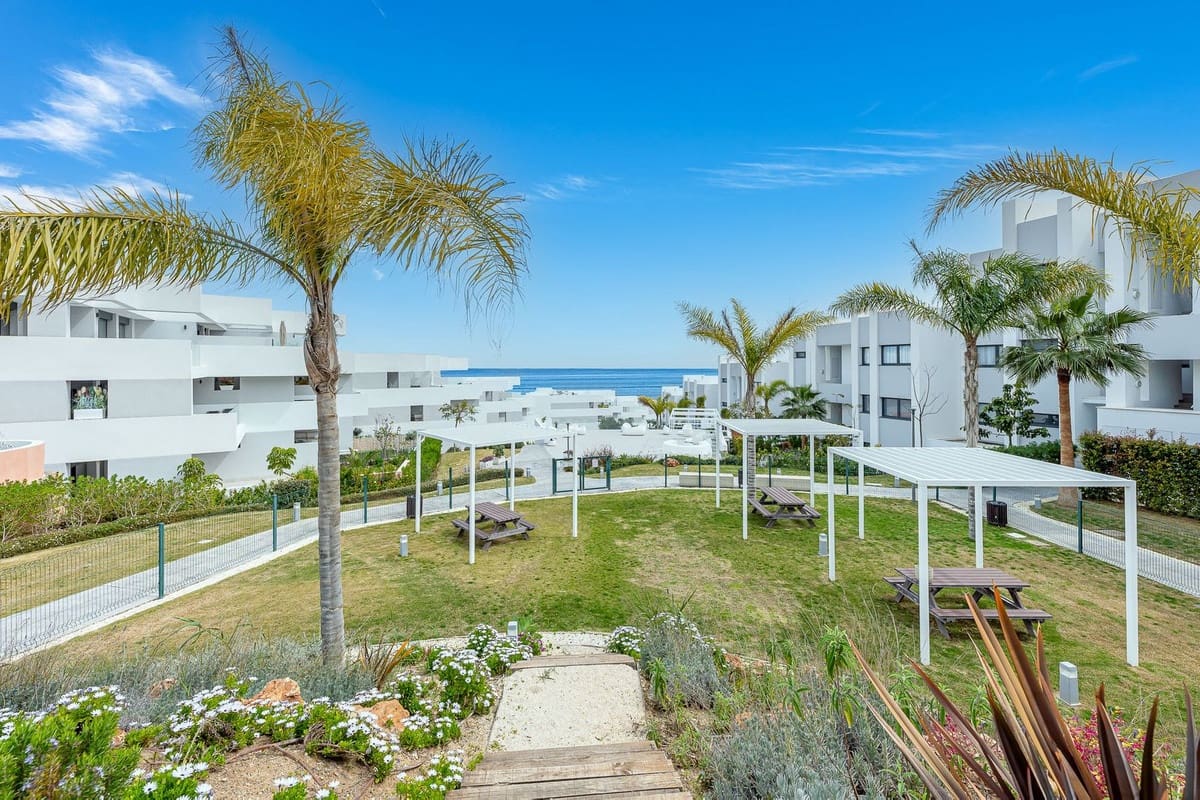 2 chambre Appartement à vendre à Manilva avec piscine garage - 390 000 € (Ref: 9410851)