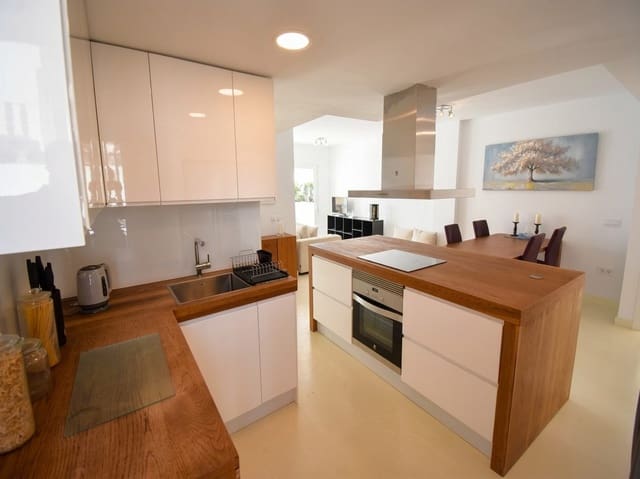3 bedroom Apartment for sale in Torremolinos with pool - € 460,000 (Ref: 9410852)