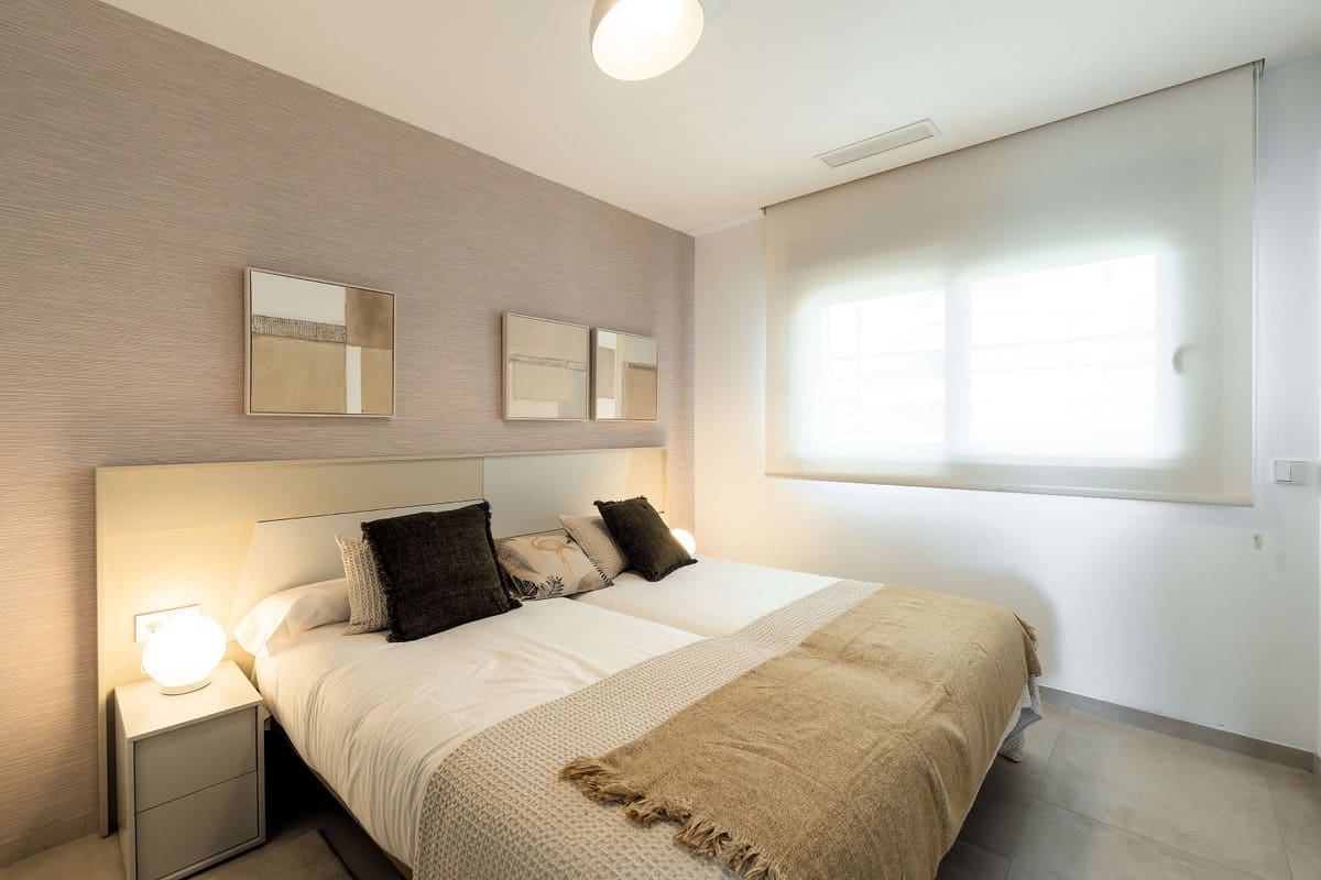 1 soveværelse Lejlighed til salg i New Golden Mile med swimmingpool - € 464.000 (Ref: 9410854)
