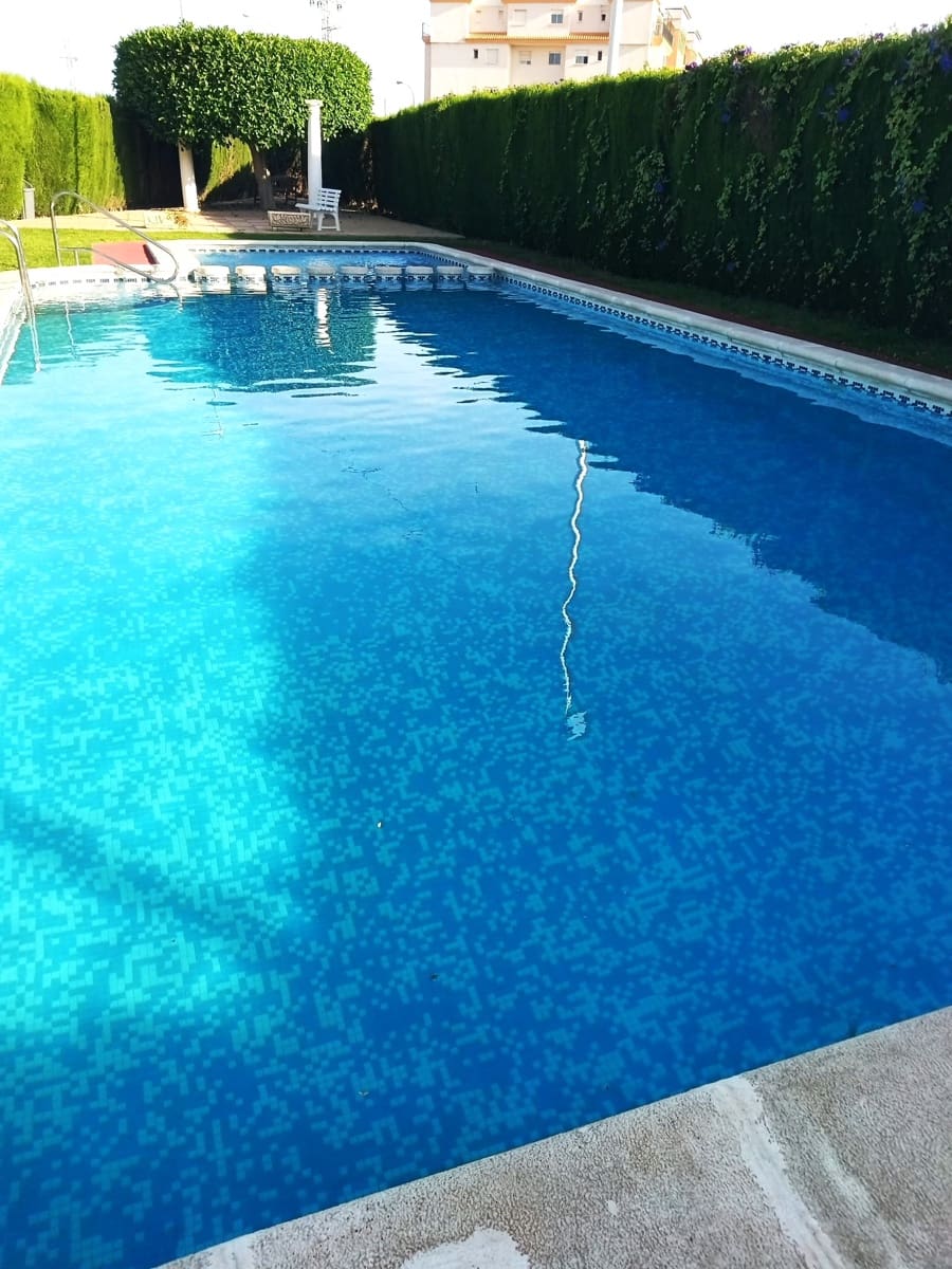 2 makuuhuone Omakotitalo myytävänä paikassa Orihuela Costa - 220 000 € (Ref: 9410855)