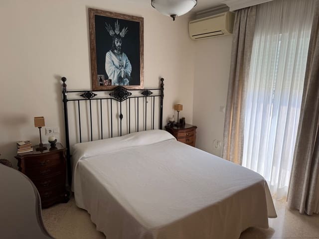 4 soverom Penthouse til salgs i Centro, Estepona - € 790 000 (Ref: 9410857)