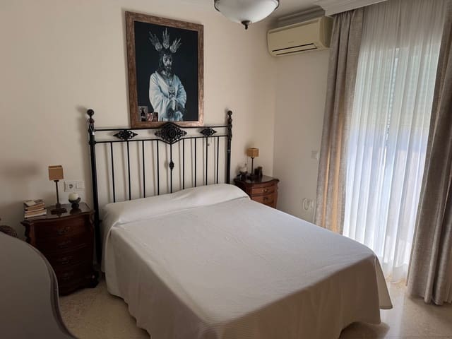 4 slaapkamer Appartement te koop in Centro, Estepona met zwembad garage - € 695.000 (Ref: 9410857)