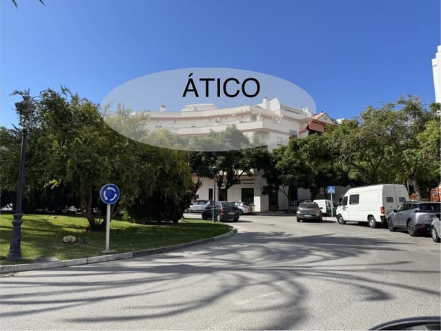 Apartamento de 4 habitaciones en Zona Calvario, Estepona en venta con piscina garaje - 695.000 € (Ref: 9410857)