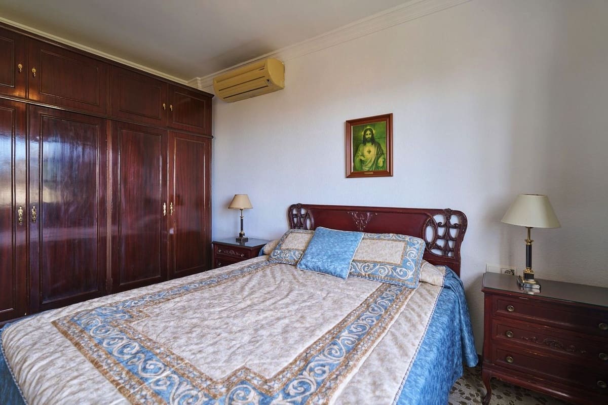 3 bedroom Villa for sale in Benalmadena with pool garage - € 655,000 (Ref: 9410860)