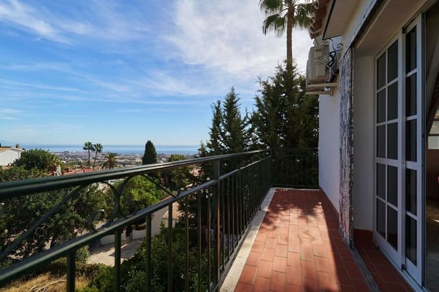 Chalet de 3 habitaciones en La Capellanía - El Higuerón, Benalmádena en venta con piscina garaje - 655.000 € (Ref: 9410860)