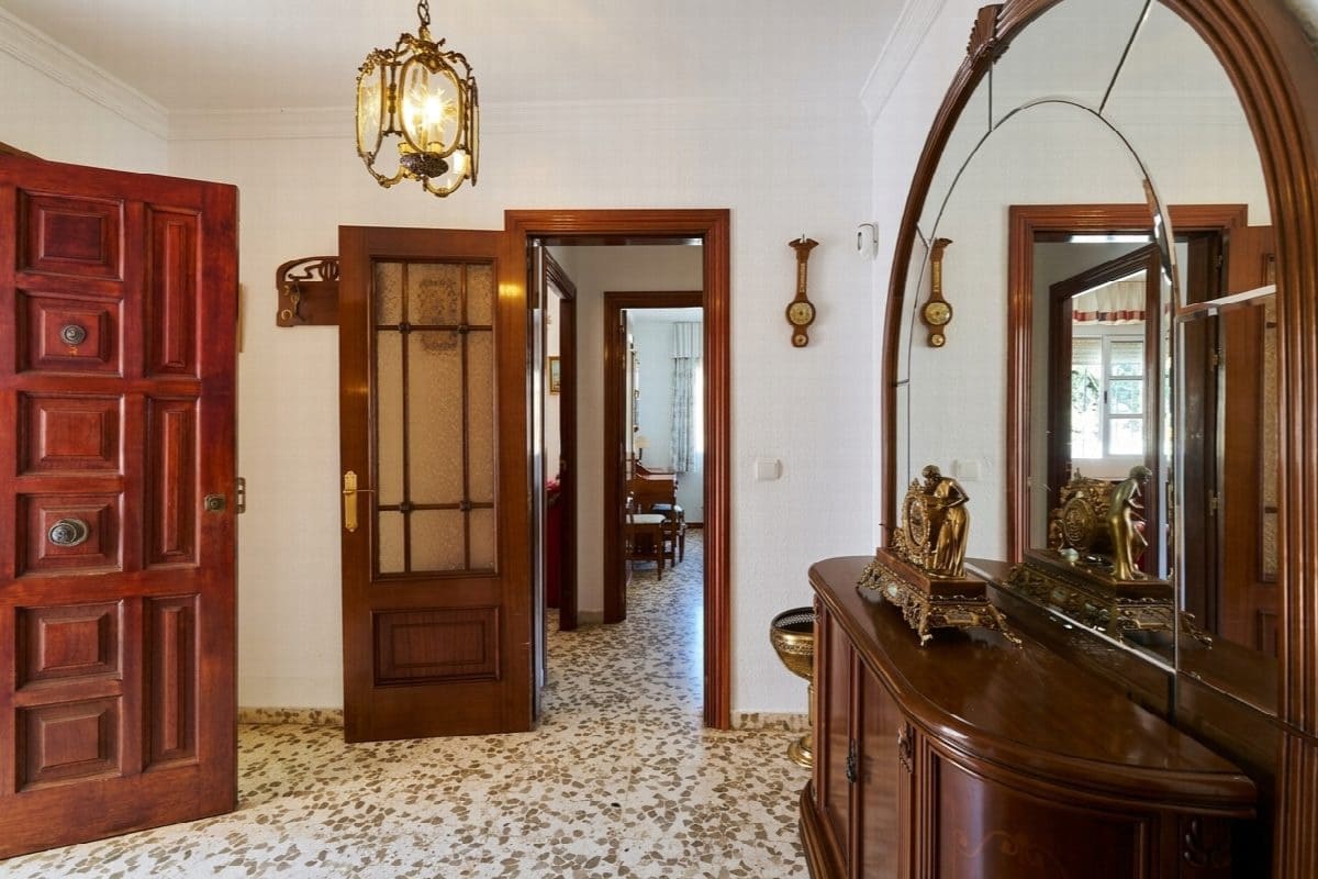 3 bedroom Villa for sale in Benalmadena with pool garage - € 890,000 (Ref: 9410860)