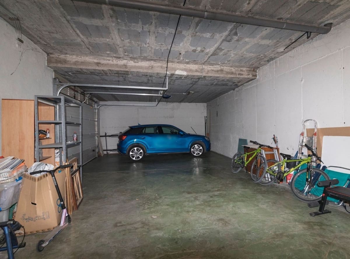 Casa de 3 habitaciones en Estepona en venta con piscina garaje - 500.000 € (Ref: 9410861)