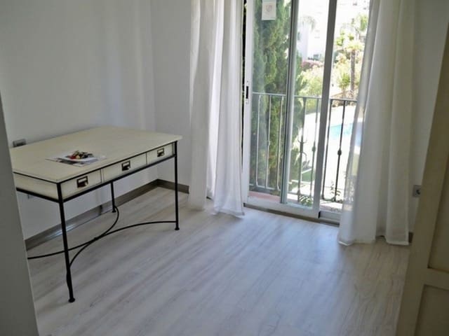 4 chambre Maison de Ville à vendre à Calahonda, Mijas avec piscine garage - 530 000 € (Ref: 9410862)