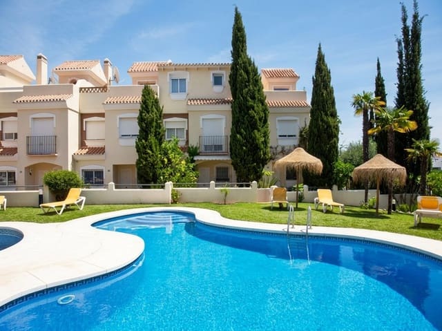 3 sypialnia Dom na sprzedaż w Calahonda, Mijas z basenem - 495 000 € (Ref: 9410862)