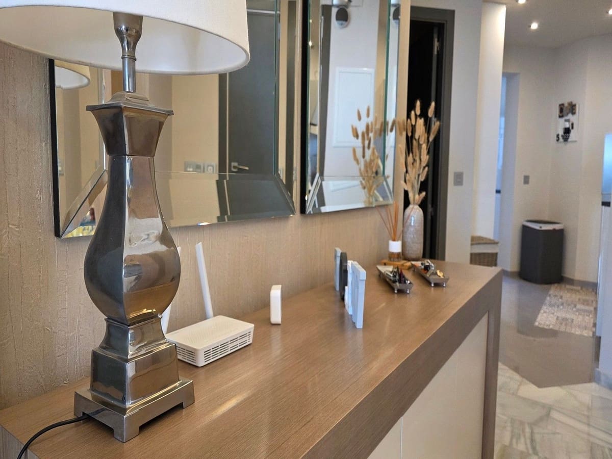 Apartamento de 2 habitaciones en Calahonda en venta con piscina - 435.000 € (Ref: 9413907)