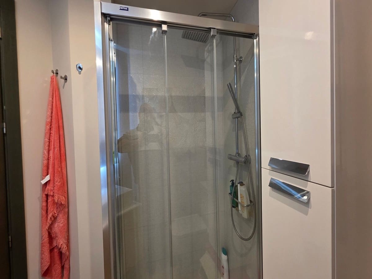 Apartamento de 2 habitaciones en Calahonda en venta con piscina - 435.000 € (Ref: 9413907)