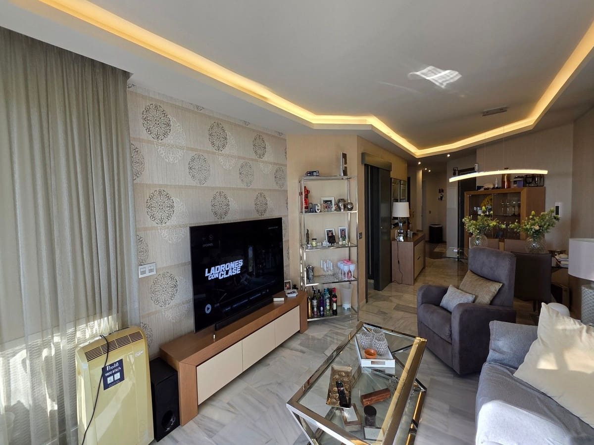 2 quarto Apartamento para venda em Calahonda com piscina - 423 000 € (Ref: 9413907)