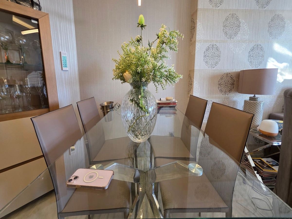 2 bedroom Apartment for sale in Calahonda with pool - € 423,000 (Ref: 9413907)