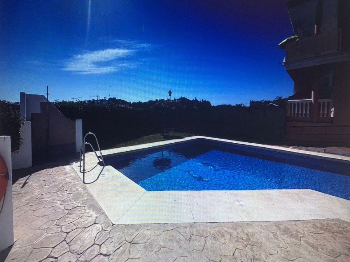 Apartamento de 2 habitaciones en El Faro en venta con piscina - 387.000 € (Ref: 9413908)