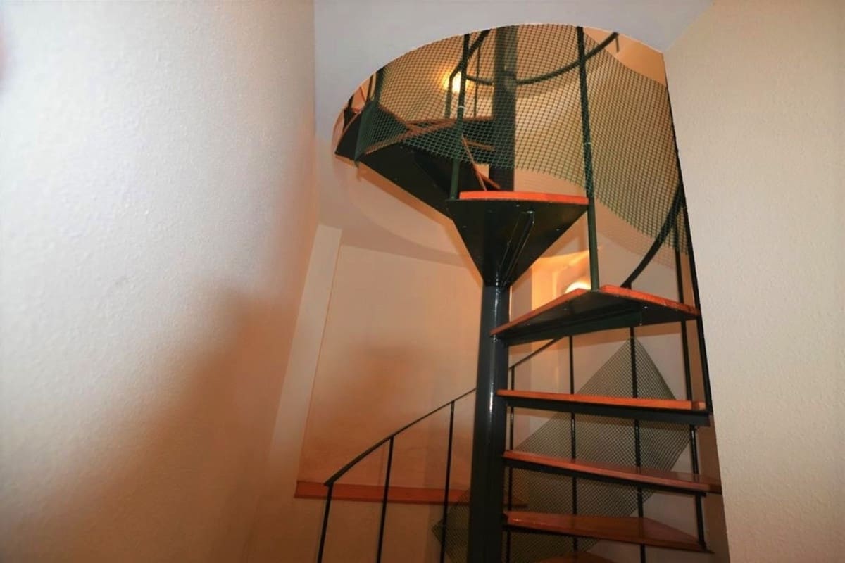 2 bedroom Apartment for sale in Calahonda with pool garage - € 350,000 (Ref: 9413910)