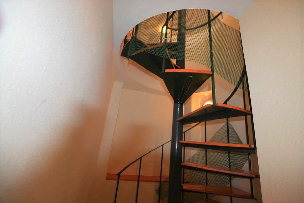 Apartamento de 2 habitaciones en Calahonda en venta con piscina garaje - 350.000 € (Ref: 9413910)