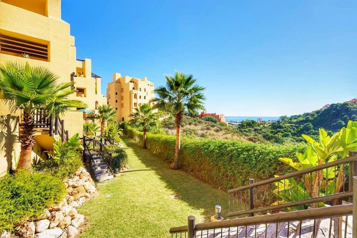 2 chambre Appartement à vendre à Manilva avec piscine - 290 000 € (Ref: 9413911)