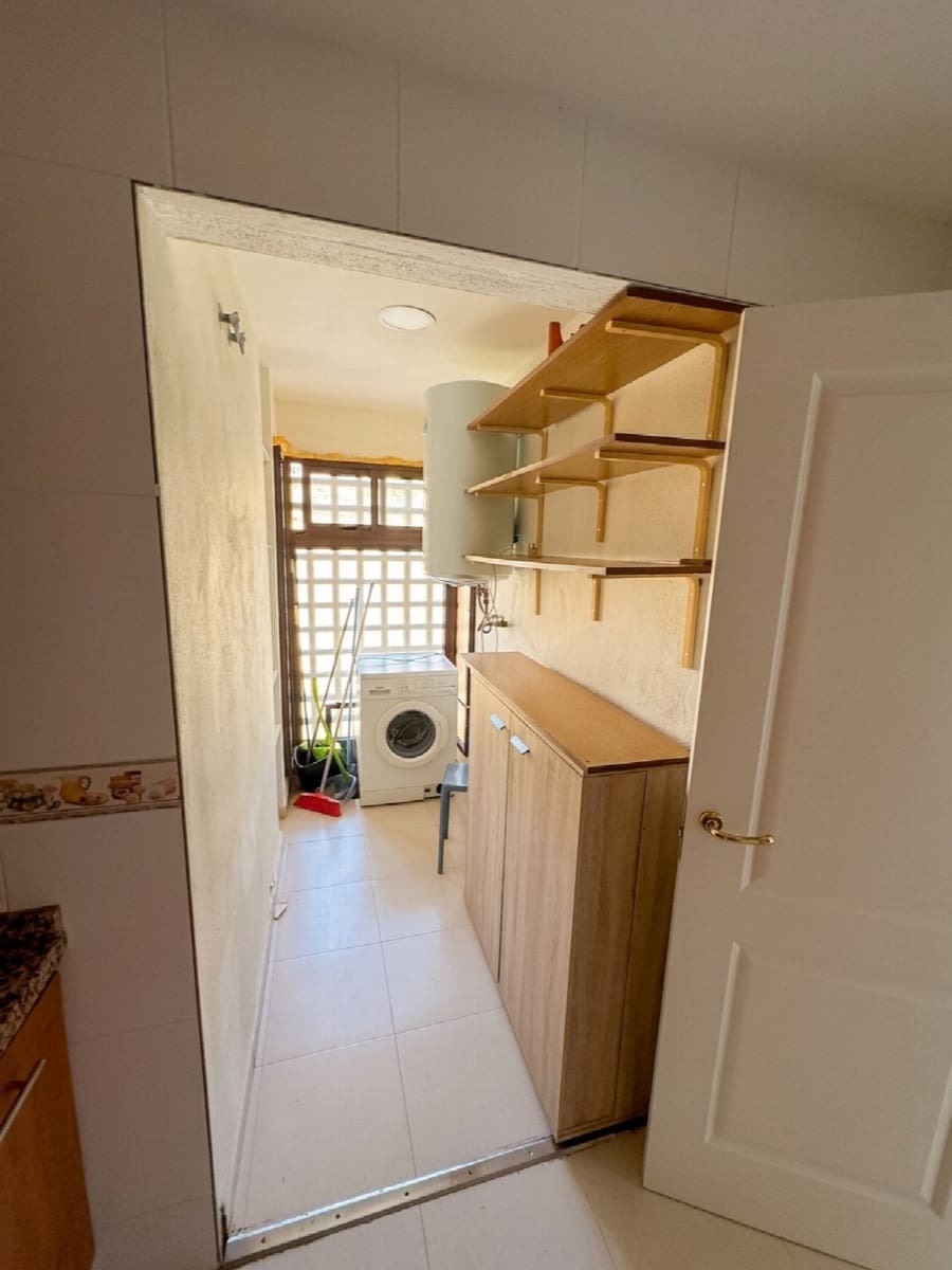 2 sovrum Lägenhet till salu i Manilva med pool garage - 290 000 € (Ref: 9413911)