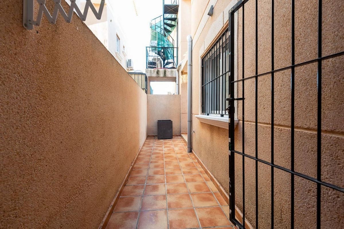 2 sypialnia Apartament na sprzedaż w La Zenia z basenem garażem - 159 900 € (Ref: 9413916)