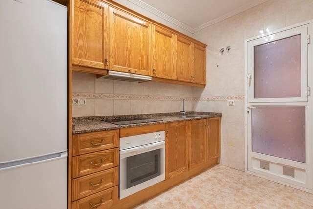 2 soverom Leilighet til salgs i La Zenia, Orihuela med svømmebasseng garasje - € 159 900 (Ref: 9413916)