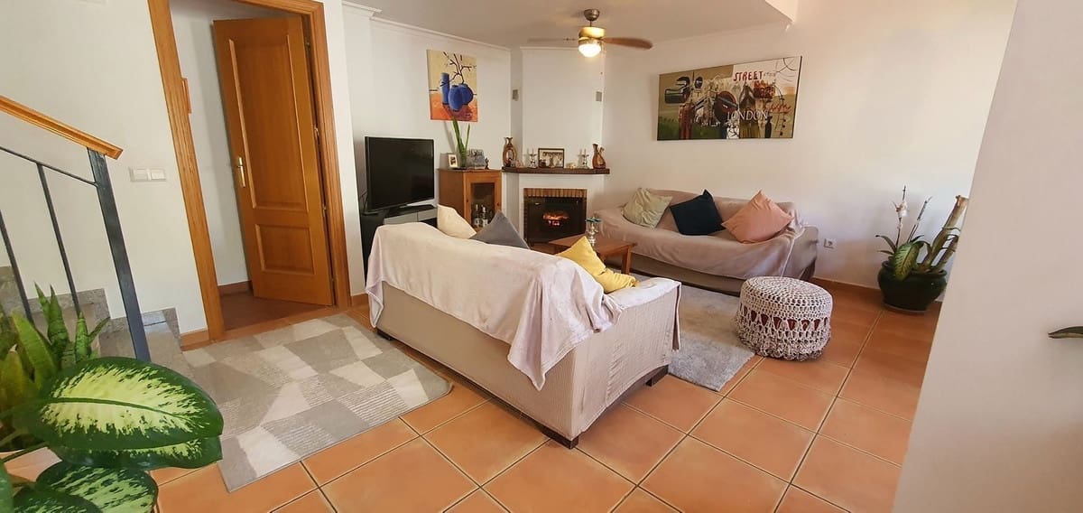 3 sovrum Hus till salu i Fuengirola med pool garage - 450 000 € (Ref: 9413927)