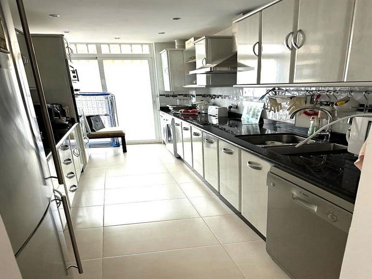 3 quarto Casa em Banda para venda em Fuengirola com piscina garagem - 540 000 € (Ref: 9413928)