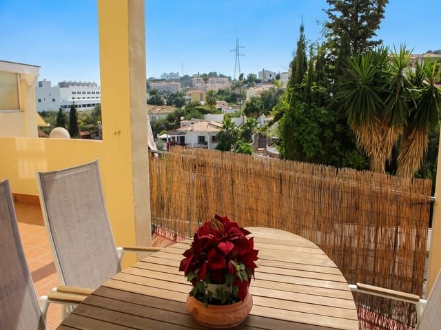 3 sovrum Hus till salu i Zona Puerto Deportivo, Fuengirola med pool garage - 540 000 € (Ref: 9413928)