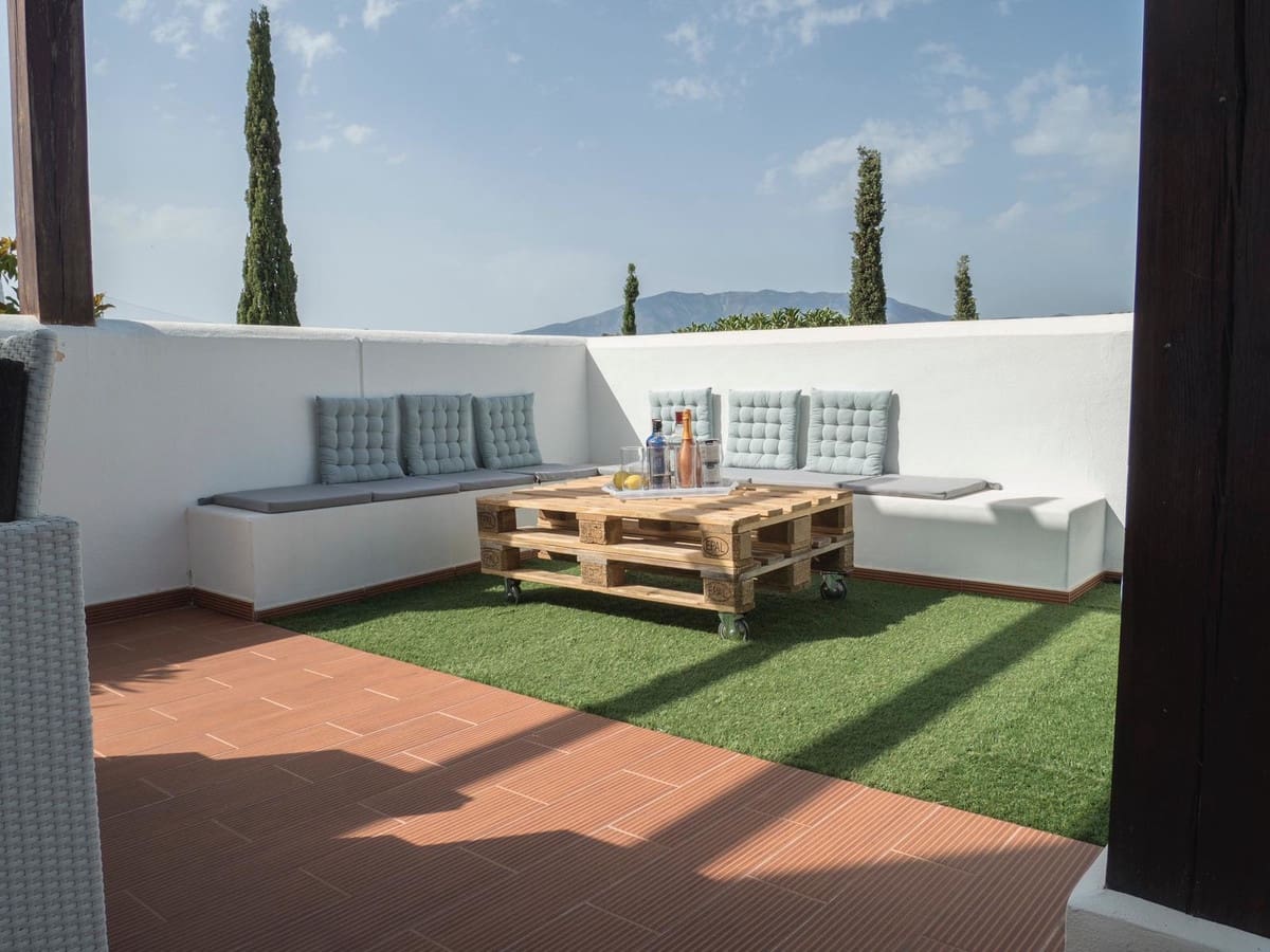 3 bedroom Apartment for sale in La Cala de Mijas with pool garage - € 450,000 (Ref: 9413930)