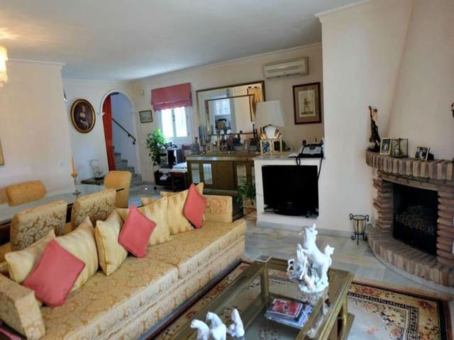 2 chambre Maison de Ville à vendre à Mijas avec piscine - 550 000 € (Ref: 9413931)