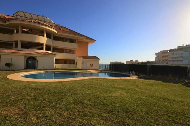 3 Zimmer Apartment zu verkaufen in Carvajal, Fuengirola mit Pool Garage - 450.000 € (Ref: 9415759)
