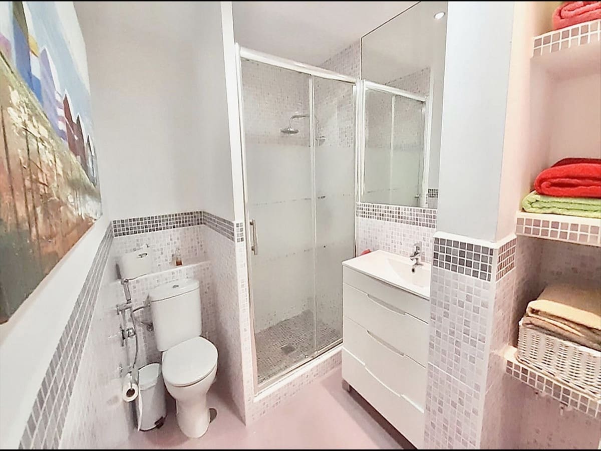 3 bedroom Apartment for sale in Fuengirola with pool garage - € 350,000 (Ref: 9415760)