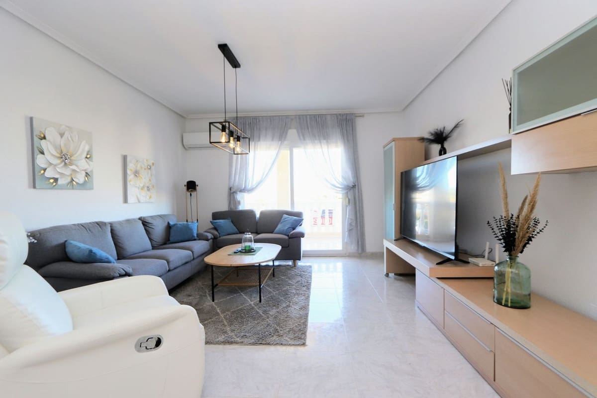 2 bedroom Apartment for sale in Playa Flamenca with pool - € 199,000 (Ref: 9415761)