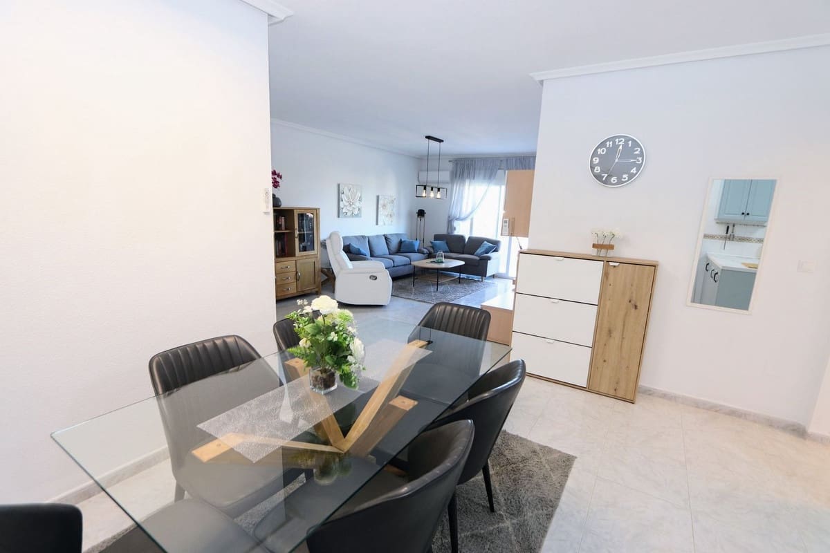 2 bedroom Apartment for sale in Playa Flamenca with pool - € 199,000 (Ref: 9415761)