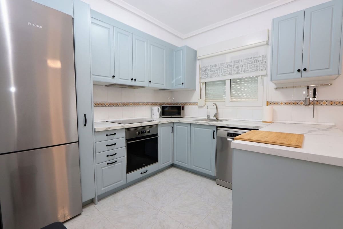 2 bedroom Apartment for sale in Playa Flamenca with pool - € 199,000 (Ref: 9415761)