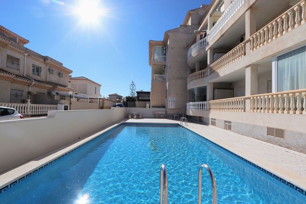 2 camera da letto Appartamento in vendita in Playa Flamenca con piscina - 199.000 € (Rif: 9415761)