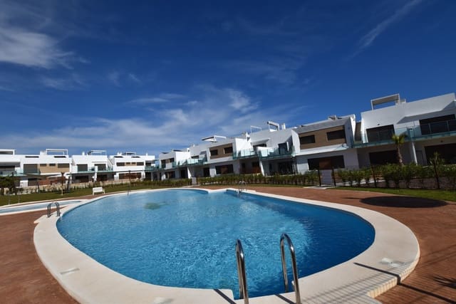 2 bedroom Penthouse for sale in Desamparados - Hurchillo - Torremendo, Orihuela - € 238,950 (Ref: 9415769)
