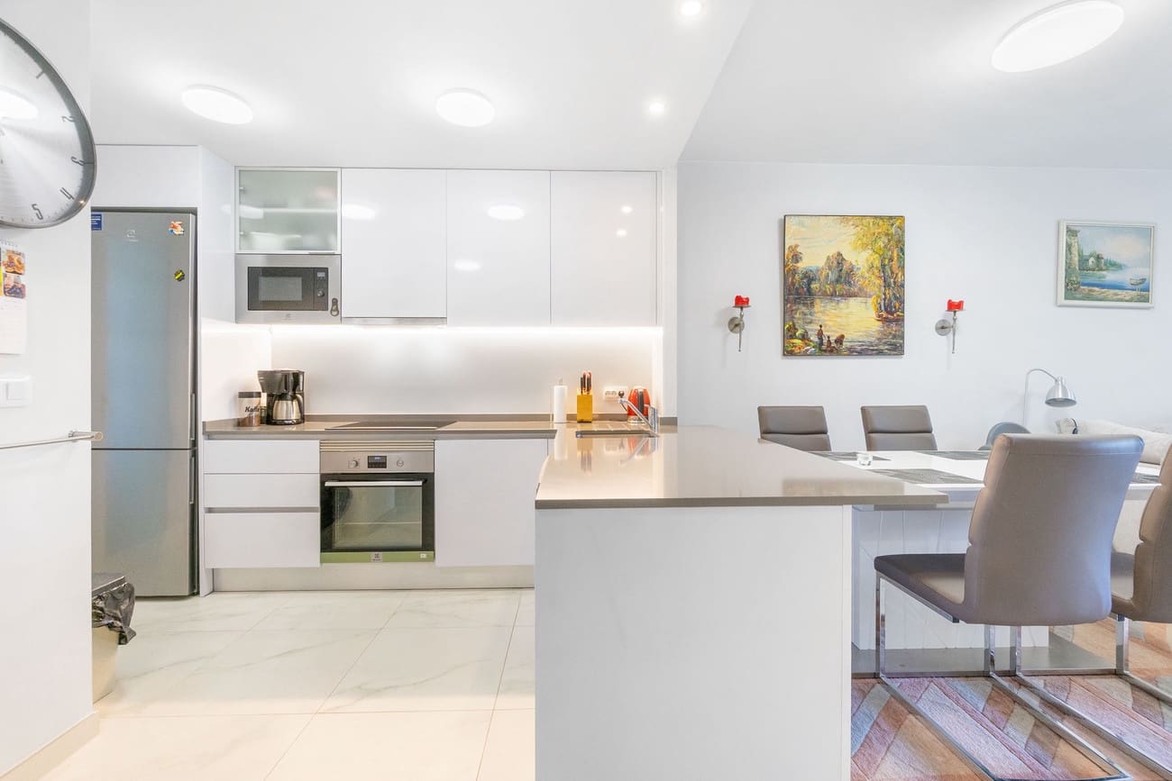 2 bedroom Apartment for sale in Playa Flamenca with pool garage - € 395,000 (Ref: 9415773)