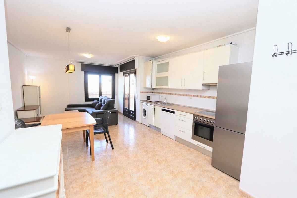 3 bedroom Apartment for sale in Santiago de la Ribera with pool garage - € 180,000 (Ref: 9419517)