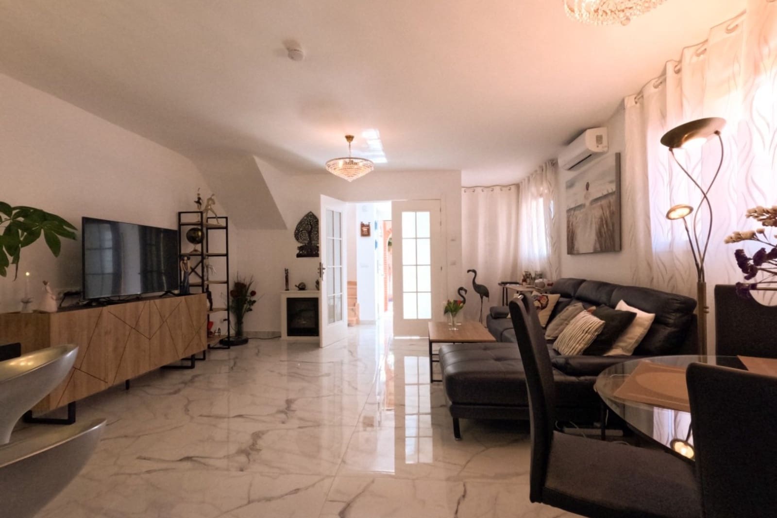 4 soverom Hus til salgs i Torrevieja - € 249 900 (Ref: 9419528)