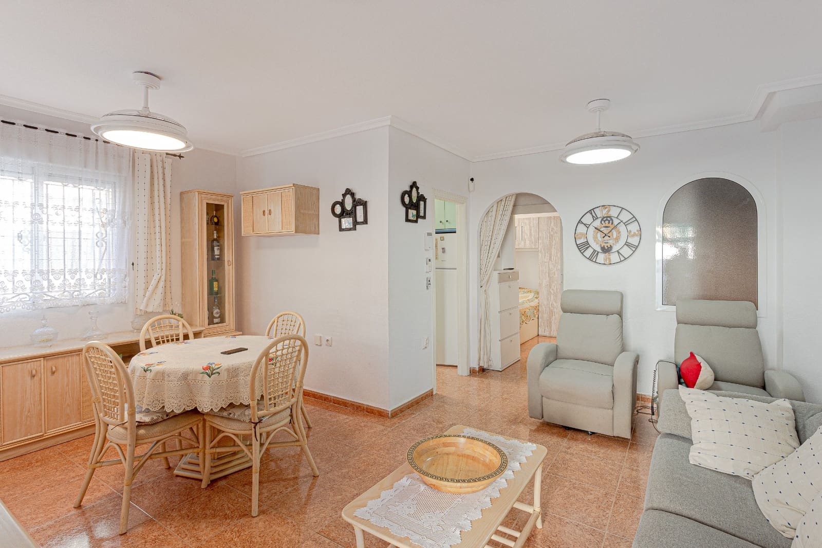 3 bedroom Villa for sale in Orihuela Costa - € 185,000 (Ref: 9419532)